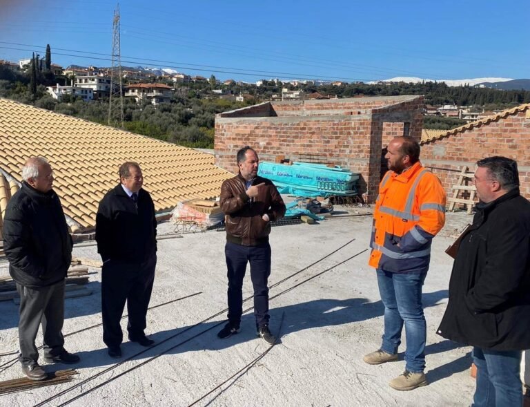 Προχωρούν κανονικά οι εργασίες κατασκευής του νέου ΕΚΑΜΕ/ΑμΕΑ Αιγίου – Αυτοψία δημάρχου και ενημέρωση για την πορεία του έργου
