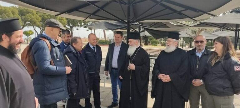Συνάντηση Μητροπολίτη Ιερωνύμου και Δημάρχου Αιγιαλείας για τις προετοιμασίες της φετινής γιορτής της Παναγίας Τρυπητής