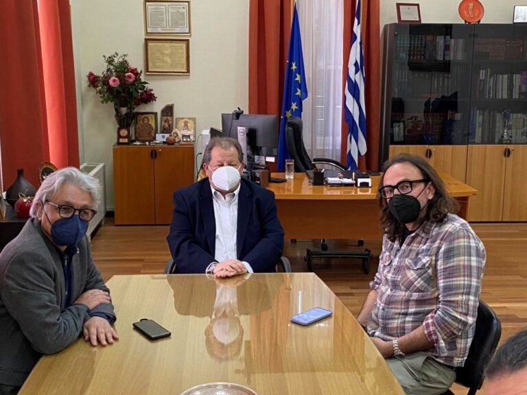 Επίσκεψη συμπροέδρου Οικολόγων Πράσινων στο δημαρχείο Αιγιαλείας