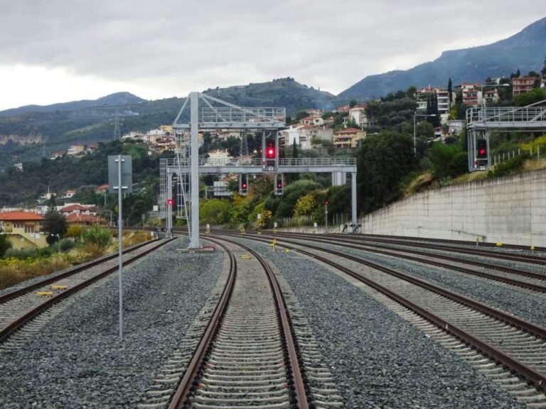 Ξεκίνησε η αντίστροφη μέτρηση για τα έργα που ολοκληρώνουν τη νέα διπλή σιδηροδρομική γραμμή Αίγιο – Ρίο
