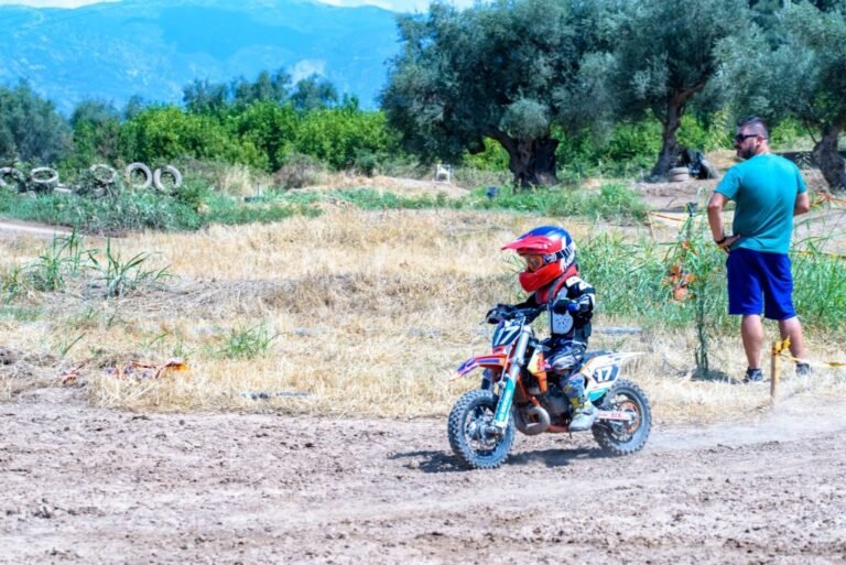 Δύο νέες μηχανές και εξοπλισμός από την ΠΑΛΕΜΟΤ για το «School For Children»
