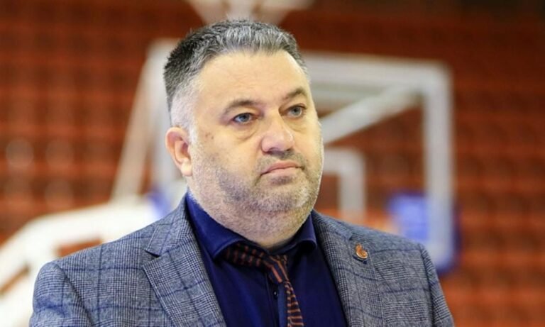 Ευχές για ταχεία ανάρρωση στον Μάκη Γιατρά από τον Κεραυνό Αιγίου