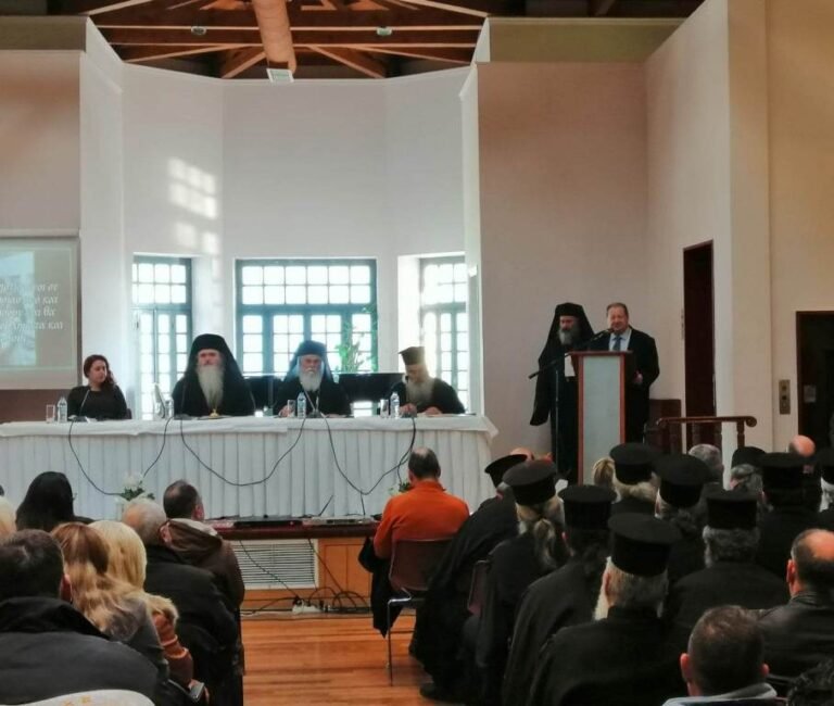 Με την υποστήριξη του δήμου Αιγιαλείας το 1ο Συνέδριο Νεολαίας που διεξήχθη επιτυχώς στο Αίγιο από την Ιερά Μητρόπολη – Δήμαρχος Αιγιαλείας: «Δεν πρέπει να κλείνουμε τα μάτια στα προβλήματα των νέων, αλλά να παλεύουμε με πράξεις για την επίλυσή τους!»