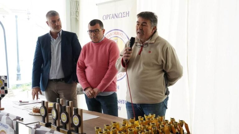 ΑΛΜΑ ΑΙΓΙΟΥ: Με μεγάλη επιτυχία η κοπή της πρωτοχρονιάτικης πίτας (ΦΩΤΟΓΡΑΦΙΕΣ)