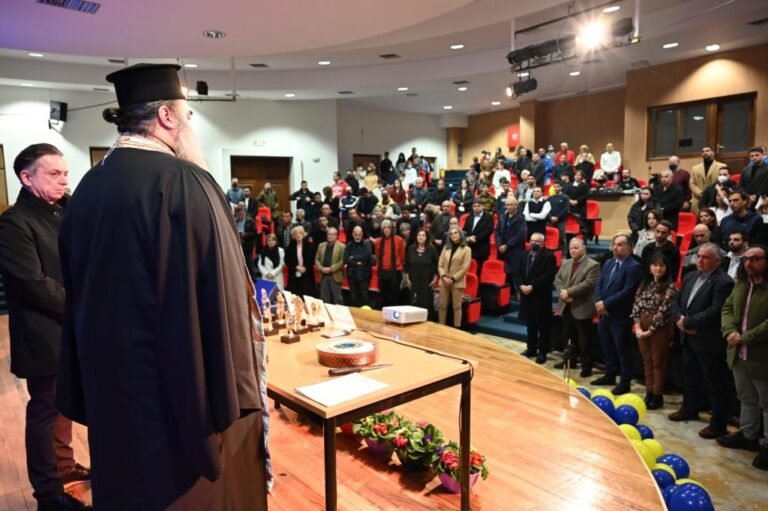 Η λαμπερή γιορτή βραβεύσεων και η κοπή πίτας του συλλόγου «Αθηνόδωρος ο Αιγιεύς» – (ΦΩΤΟΓΡΑΦΙΕΣ)