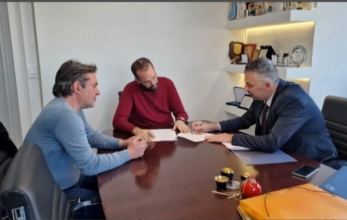 Screenshot_20230216-193354_Chrome