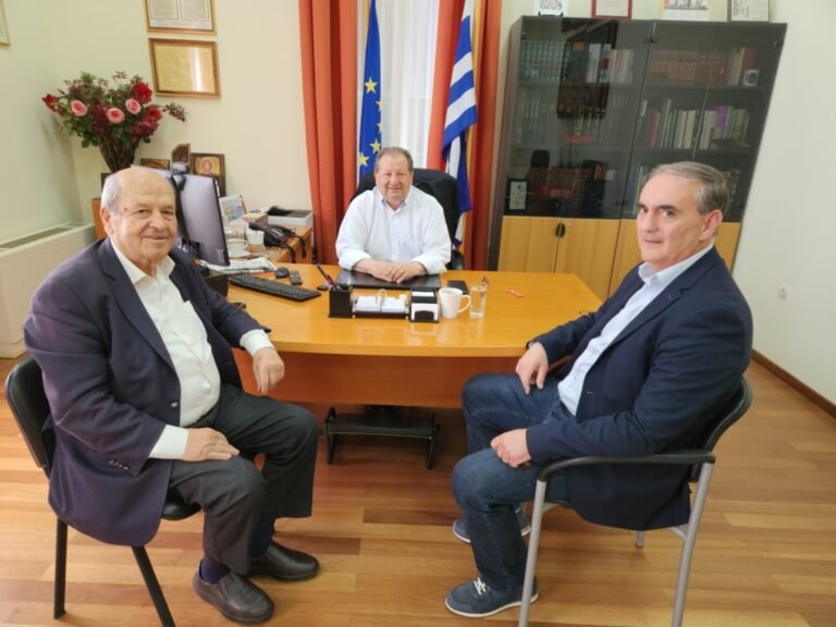 Προγραμματική σύμβαση μεταξύ Δήμου Αιγιαλείας και ΚΤΕΛ Αχαΐας για λειτουργία 15 Έξυπνων Στάσεων ΜΜΜ