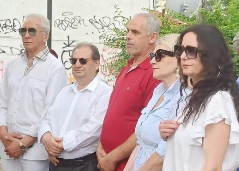 Μνημόσυνο και τρισάγιο στη μνήμη των 26 θυμάτων από τον σεισμό της 15ης Ιουνίου 1995