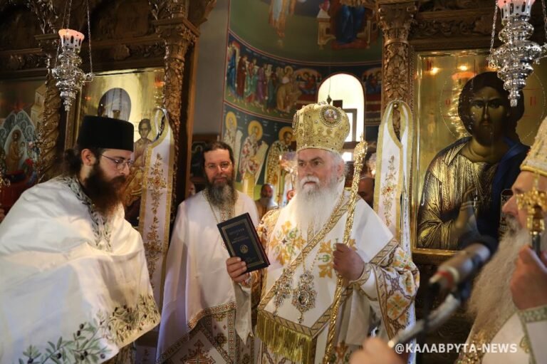 Σε κλίμα κατάνυξης και συγκίνησης η χειροτονία του π. Νήφωνος Χαλκιόπουλου στην Ιερά Μονή Αγίας Λαύρας