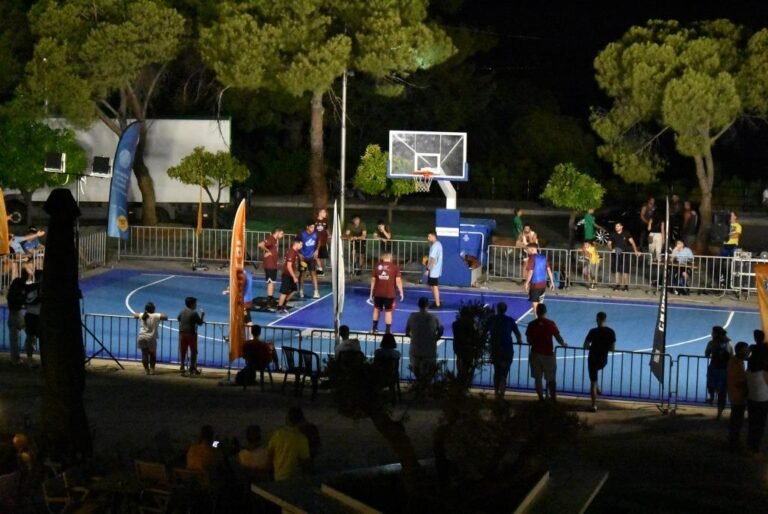 Ολοκληρώθηκε με επιτυχία το τριήμερο τουρνουά μπάσκετ 3Χ3 στην πλατεία Υψηλών Αλωνίων / (ΦΩΤΟΓΡΑΦΙΕΣ)