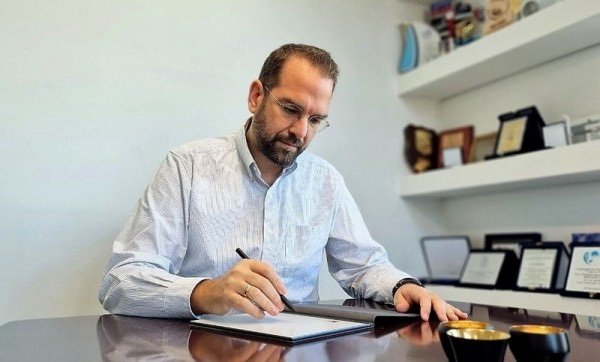 4a74348bf780a12006804bbe34639115_XL