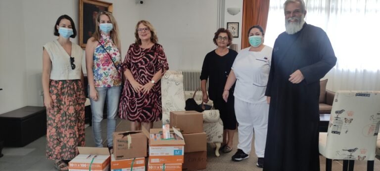 Τμήμα Πρόνοιας, Υγείας και Κοινωνικής Πολιτικής Δήμου Αιγιαλείας: Παράδοση υγειονομικού υλικού σε συνεργασία με την CO2gether