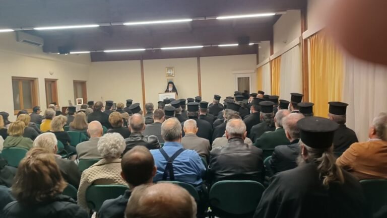 Μητροπολίτης κ. Ιερώνυμος: «Ο ρόλος των γονέων και του σχολείου για τη χριστιανική και ηθική διάπλαση των νέων είναι καταλυτικός»