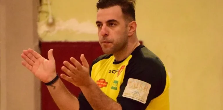 ΒΟΛΕΪ (A.O. AIΓΙΑΛΕΩΝ): Με απόφαση Παπαδόπουλου εκτός ομάδας ο Σύρος!