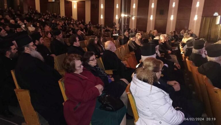 Ηχηρό «όχι» των Αιγιαλέων στο προς ψήφιση νομοσχέδιο για το γάμο των ομόφυλων ζευγαριών και την τεκνοθεσία!