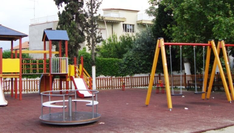 Βεβαιώσεις καταλληλότητας λειτουργίας σε ακόμα πέντε παιδικές χαρές του Δήμου Αιγιαλείας