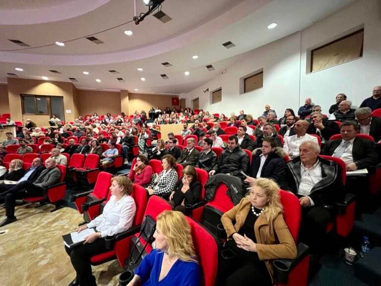 Επιτυχής η συνεργασία Δήμου Αιγιαλείας και συλλόγων για το τετραήμερο εκδηλώσεων με αφορμή την επέτειο της 25ης Μαρτίου