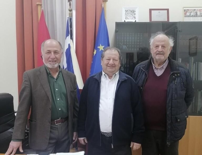 Μνημόνιο συνεργασίας Δήμου Αιγιαλείας και ΑΜΚΕ «Σταθμός Πολιτισμού» για την ανάπλαση του παλαιού σιδηροδρομικού σταθμού Αιγίου