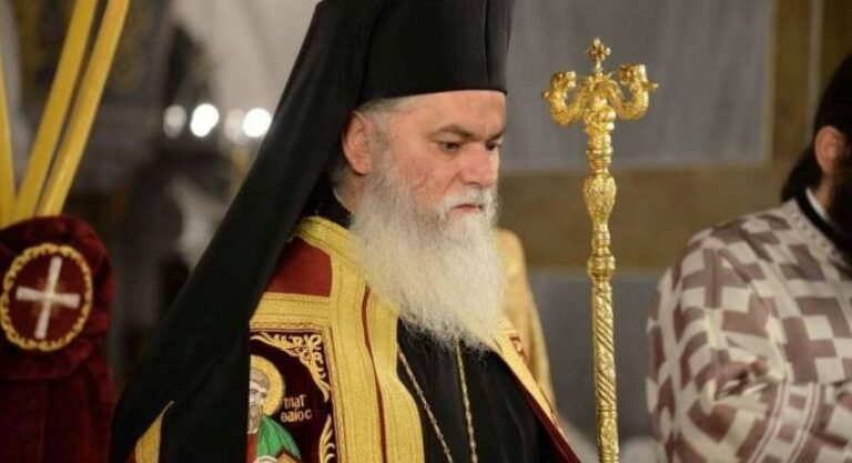 Κοντά στα παιδιά ο Μητροπολίτης κ. Ιερώνυμος – Θα συναντηθεί σήμερα με μαθητές δημοτικών σχολείων του Αιγίου