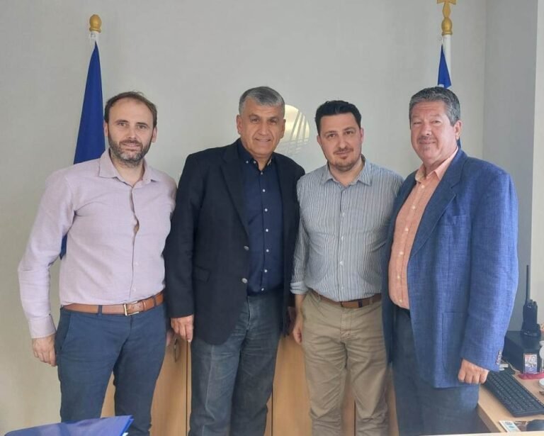 Συνάντηση εκπροσώπων της Ομοσπονδίας Συλλόγων Αιγιαλείας με τον Αντιπεριφερειάρχη Πολιτισμού Παναγιώτη Μπράμο