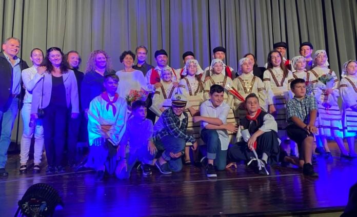 d9b4243c-78b7-41ea-b03b-2c67ede760ad