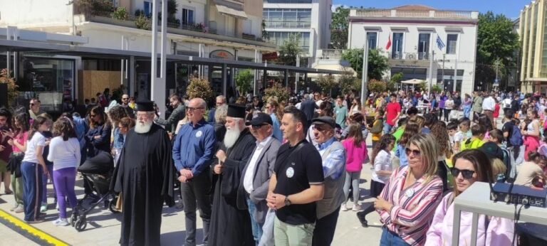Με μεγάλη επιτυχία το 2ο Πασχαλινό Παζάρι με δημιουργίες μαθητών 22 σχολείων της Αιγιάλειας