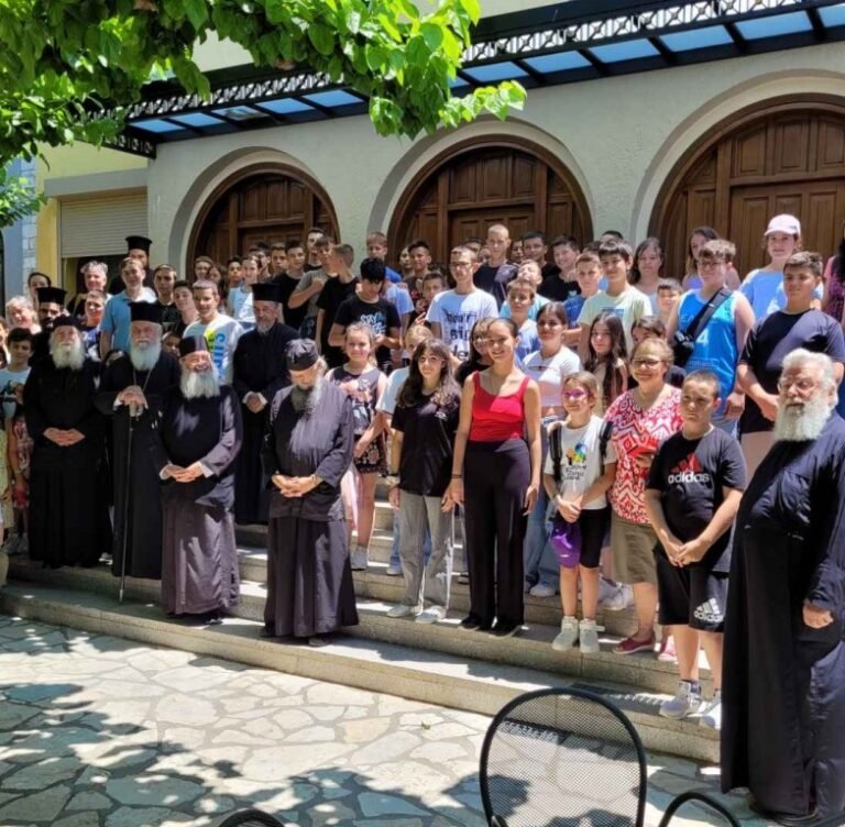 Εκδρομή των Κατηχητικών Σχολείων της Ιεράς Μητροπόλεως Καλαβρύτων και Αιγιαλείας στο Τρίκορφο Φωκίδος