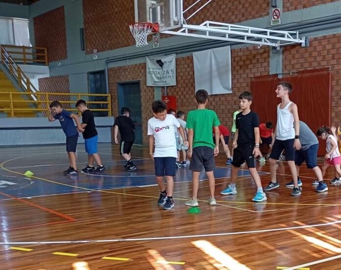 a9ef6575-ae61-4d9c-ad50-c2b71d600d4e