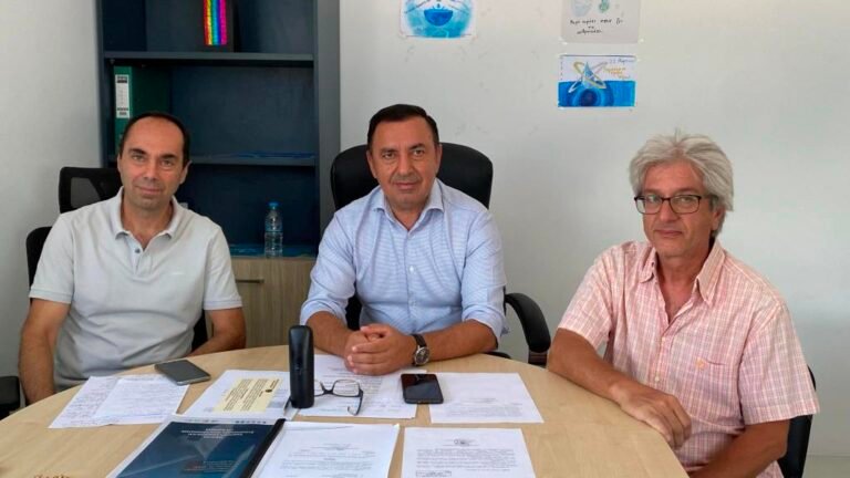Γιώργος Ντίνος: «Πρέπει να σεβόμαστε το νερό γιατί δεν είναι απεριόριστο» – Μέτρα της ΔΕΥΑ Αιγιαλείας για να αντιμετωπιστούν λειψυδρία και αλόγιστη χρήση
