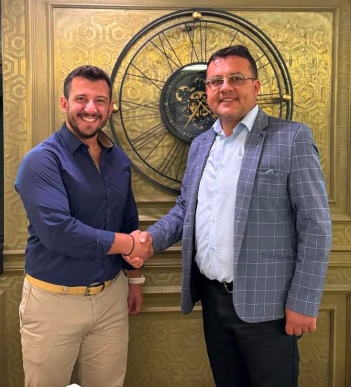 04488e0b-1104-40e7-8d63-4087e9ebfafc-3