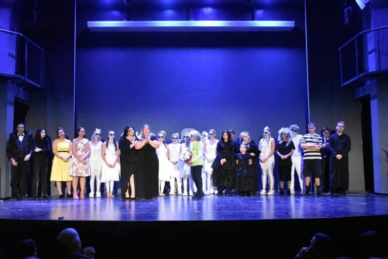 Το «Μαύρο δείπνο» από την αιγιώτικη ομάδα «The Music Art’s»… σάρωσε τα βραβεία στο 12ο Πανελλήνιο Φεστιβάλ Ερασιτεχνικού Θεάτρου!
