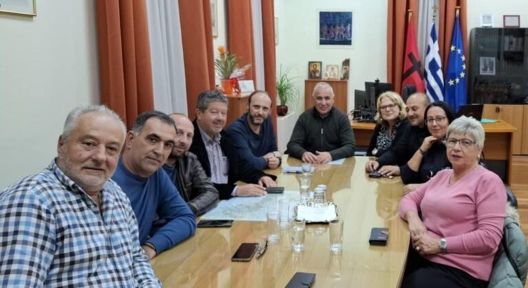Επίσκεψη της Ομοσπονδίας Συλλόγων Αιγιαλείας στο νέο Δήμαρχο  Παναγιώτη Ανδριόπουλο