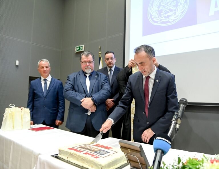 Παρουσία του Υπουργού Οικονομίας Κωστή Χατζηδάκη η κοπή της πρωτοχρονιάτικης πίτας του Επιμελητηρίου Αχαΐας