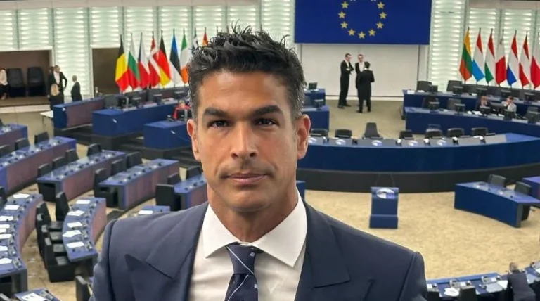 Νίκος Αναδιώτης από Στρασβούργο: «Ναι στην αλληλεγγύη στους Λευκορώσους για το θέμα της Δημοκρατικής Ελευθερίας, Όχι όμως μόνο σε αυτούς»