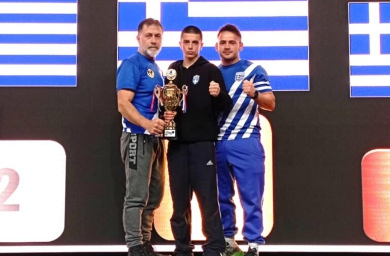KICKBOXING (A.Σ. ΣΤΡΑΤΩΝ ΑΙΓΙΟΥ): Χρυσά μετάλλια Μπουργαζάς και Καρναχωρίτης στο «Athens challenge European cup»!