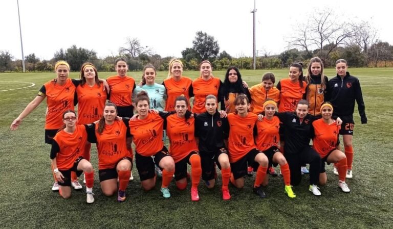 ΠΟΔΟΣΦΑΙΡΟ ΓΥΝΑΙΚΩΝ: Ήττα 0-3 για τις «Λύκαινες» από την Παναχαϊκή