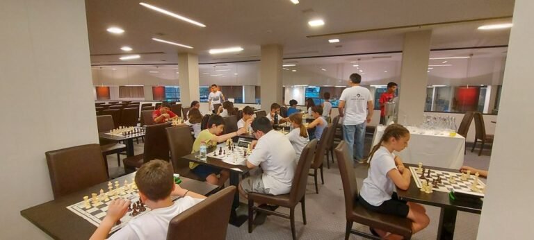 Δύο πανελλήνιες διοργανώσεις σκάκι στην Αιγιάλεια από τον Α.Σ.Ο.