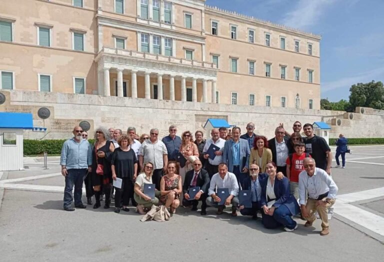 Συγκινητική η τελετή βράβευσης Εθελοντών Αιμοδοτών στη Βουλή των Ελλήνων – Ανάμεσά τους και 18 μέλη του Συλλόγου Ανατολικής Αιγιάλειας «Ο Δεσμός»