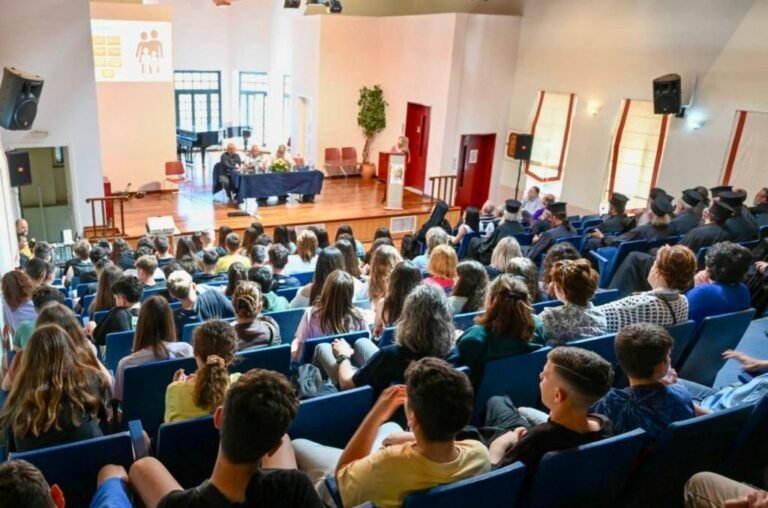 Επιτυχής η ενημερωτική Ημερίδα στο Αίγιο για τον σχολικό εκφοβισμό και την παραβατικότητα ανηλίκων