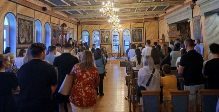 Ιερά Παράκληση στο Ιερό Προσκύνημα Παναγίας Τρυπητής Αιγίου υπέρ ενισχύσεως των μαθητών ενόψει των εξετάσεων